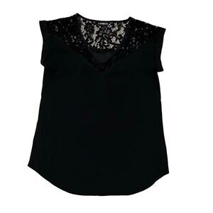 Express Lace Tee